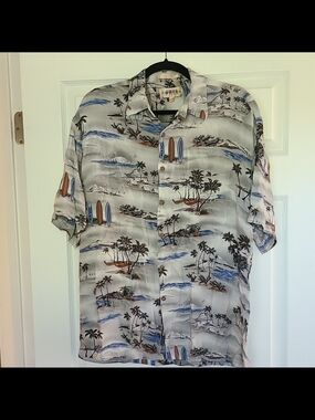 Campia Moda Short-Sleeve Hawaiian Shirt - Light Gray Palm & Surf Print